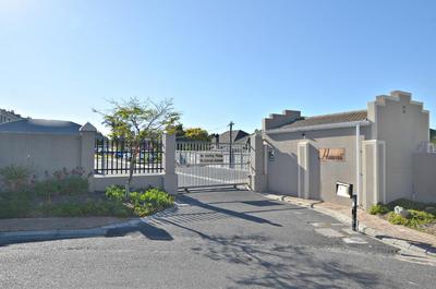 Apartment / Flat For Sale in De Tijger, Cape Town