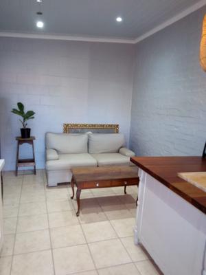 Apartment / Flat For Rent in Boston, Bellville