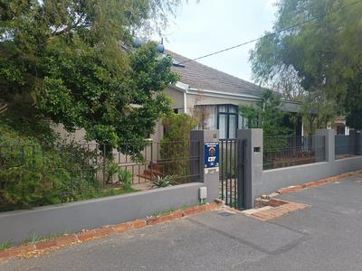House For Sale in Boston, Bellville