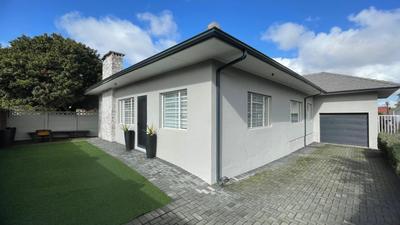 House For Rent in Boston, Bellville