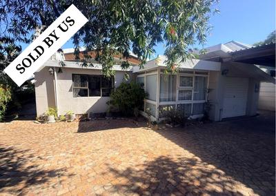 House For Sale in Boston, Bellville