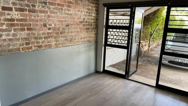 Apartment / Flat For Rent in Boston, Bellville